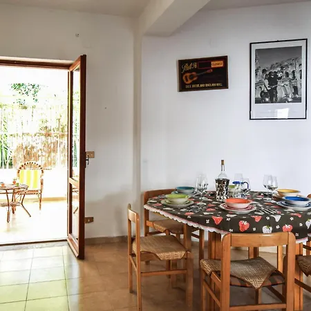 Apartment Lovely In Marina With Wifi