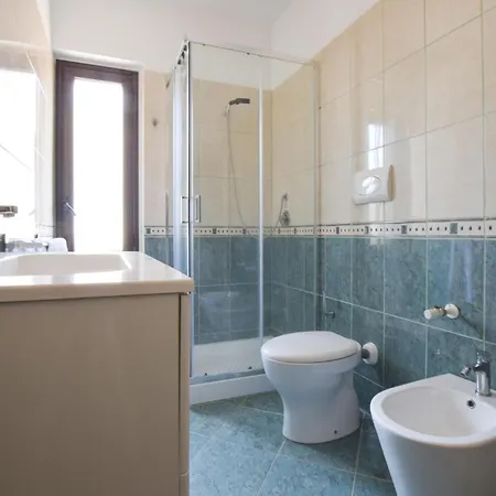 Lovely In Marina With Wifi Apartment *